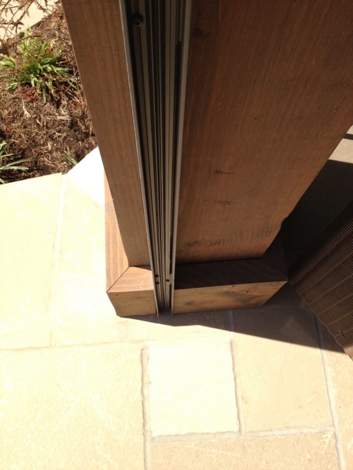 Phantom Executive Motorized Retractable Screens Broadview Screen