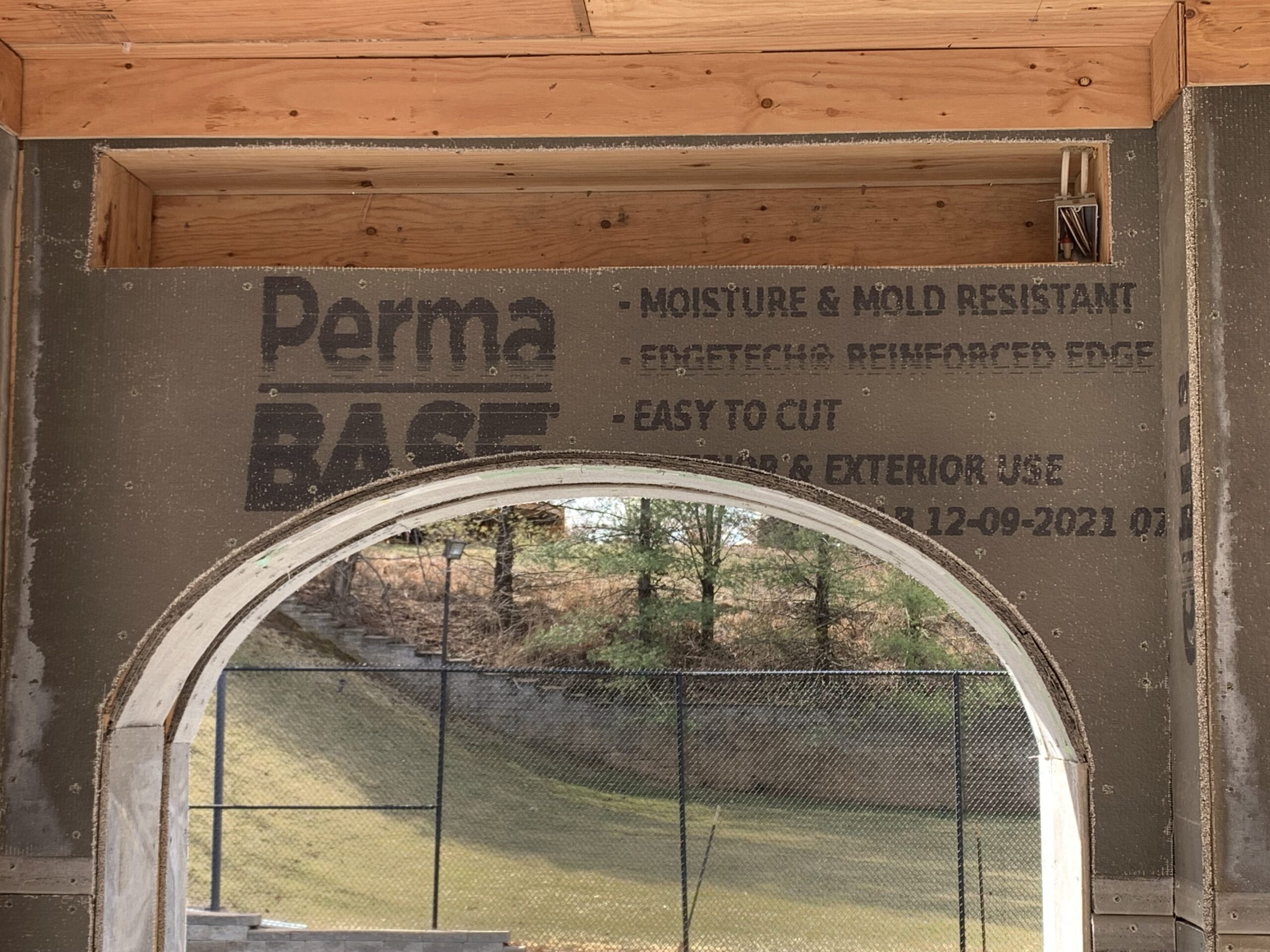 broadview-screen-archtop-screen