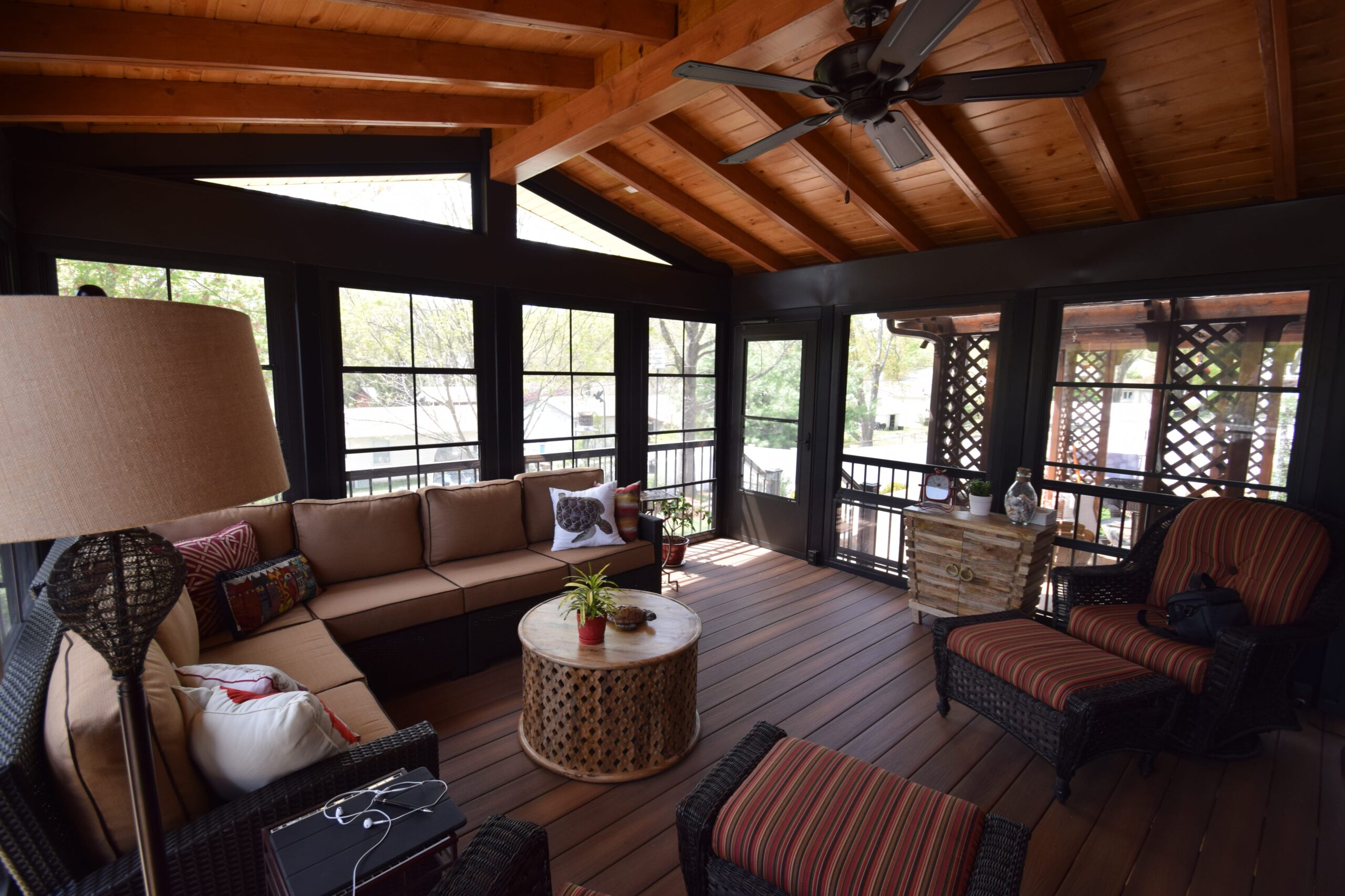 broadview-screen-eze-breeze-california-custom-decks-12