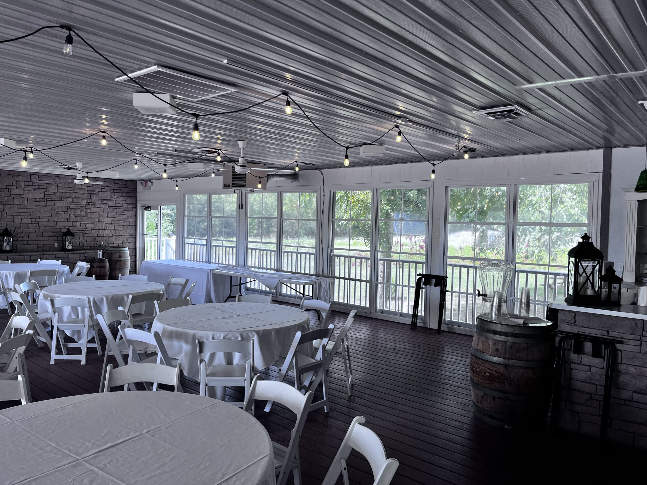 broadview-screen-eze-breeze-defiance-ridge-front