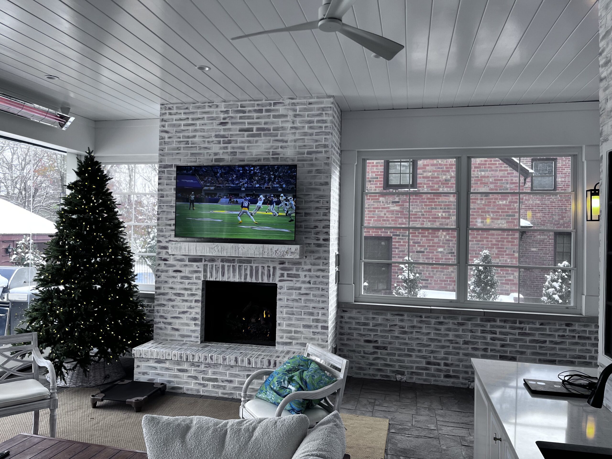 broadview-screen-ladue-mo-outdoor-living-11