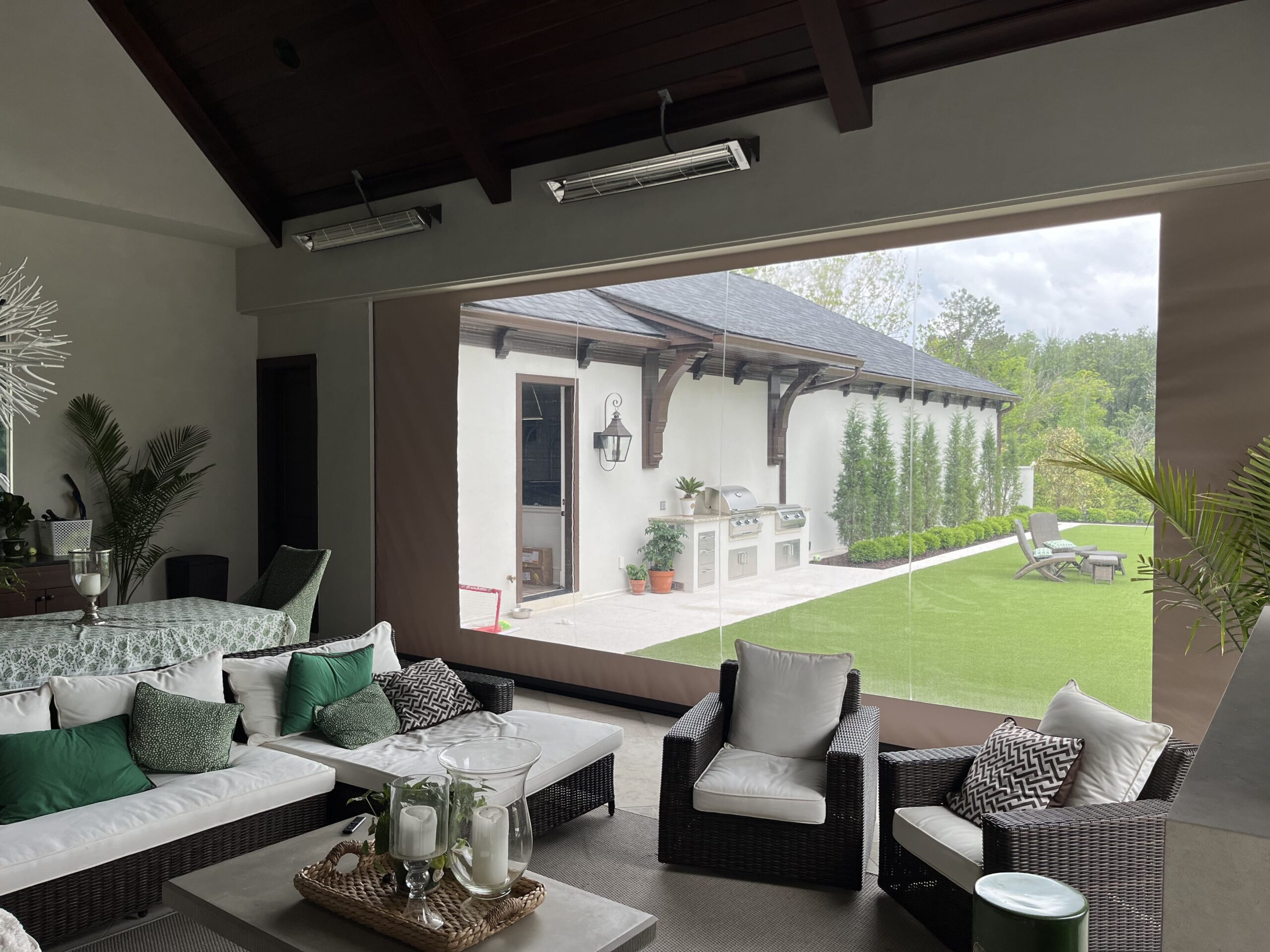 broadview-screen-ladue-mo-outdoor-living-2