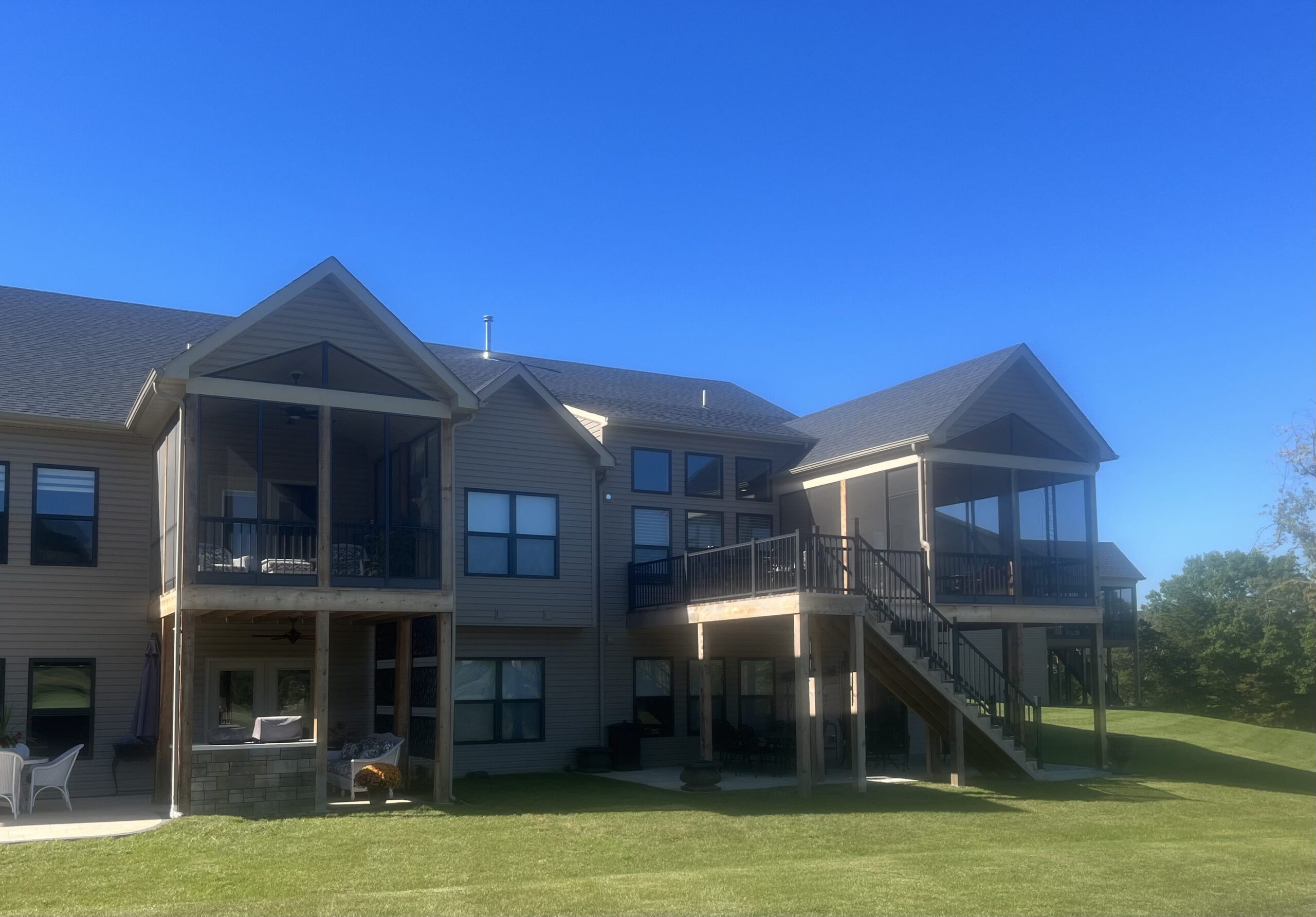 broadview-screen-porch-legends-country-club