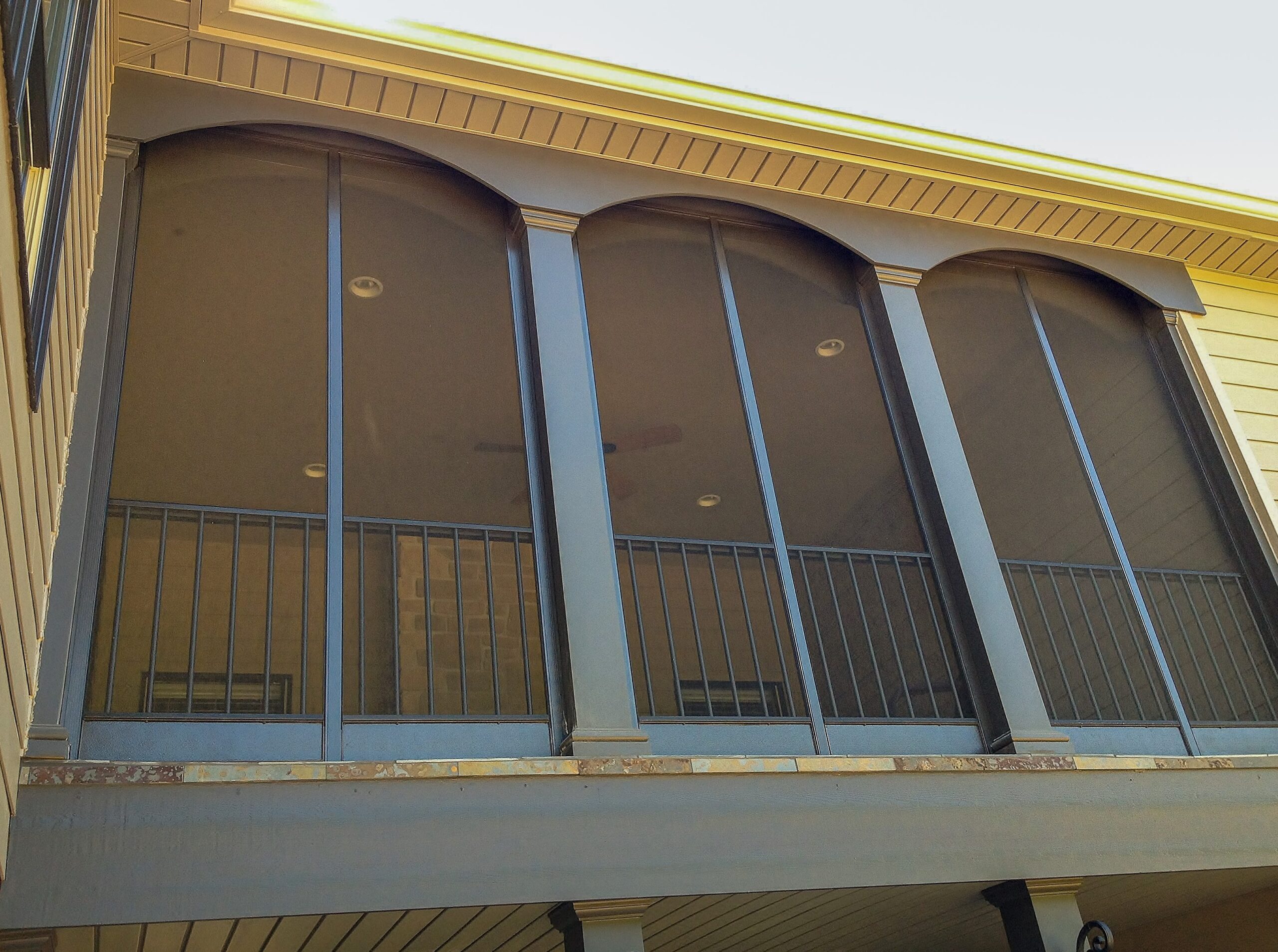 broadview-screen-porch-roclare-town-and-country-6