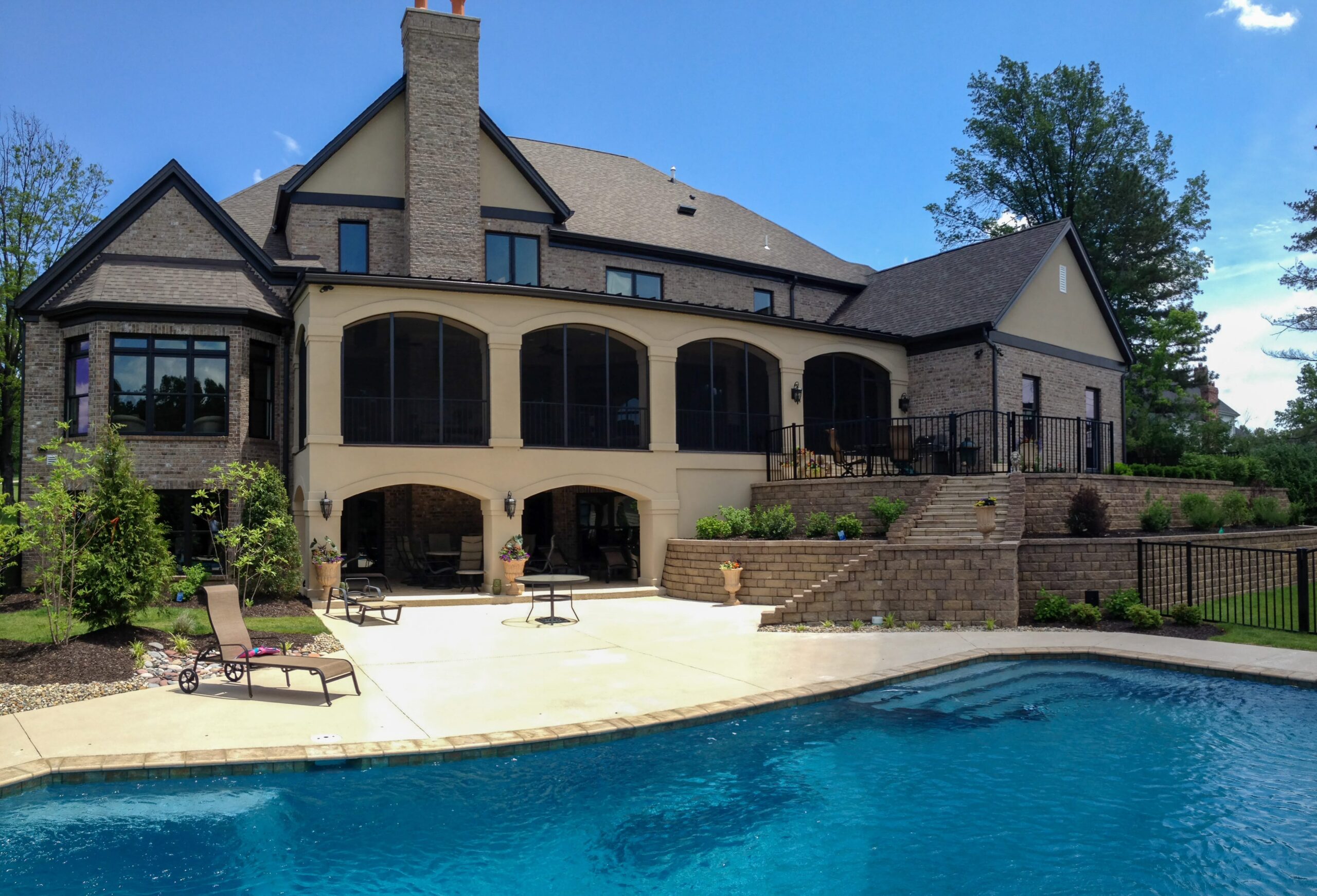 broadview-screen-porch-roclare-town-and-country-awesome
