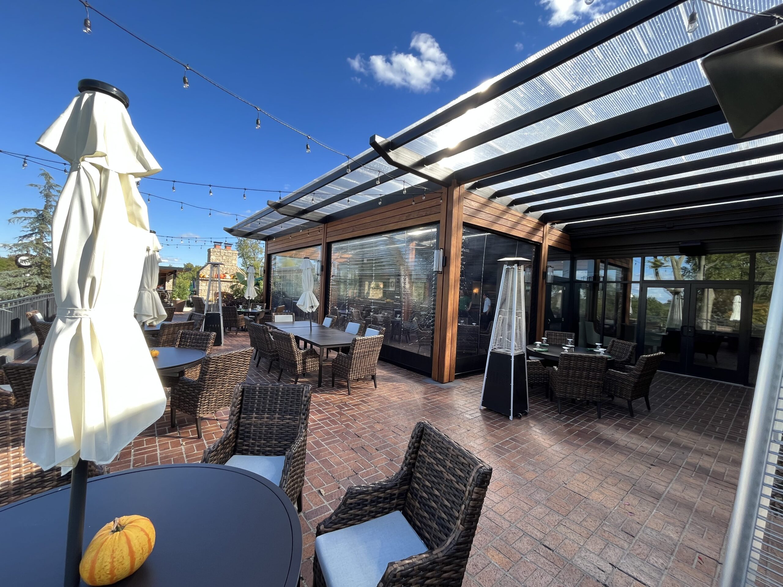 clear-vinyl-motorized-greenbriar-hills