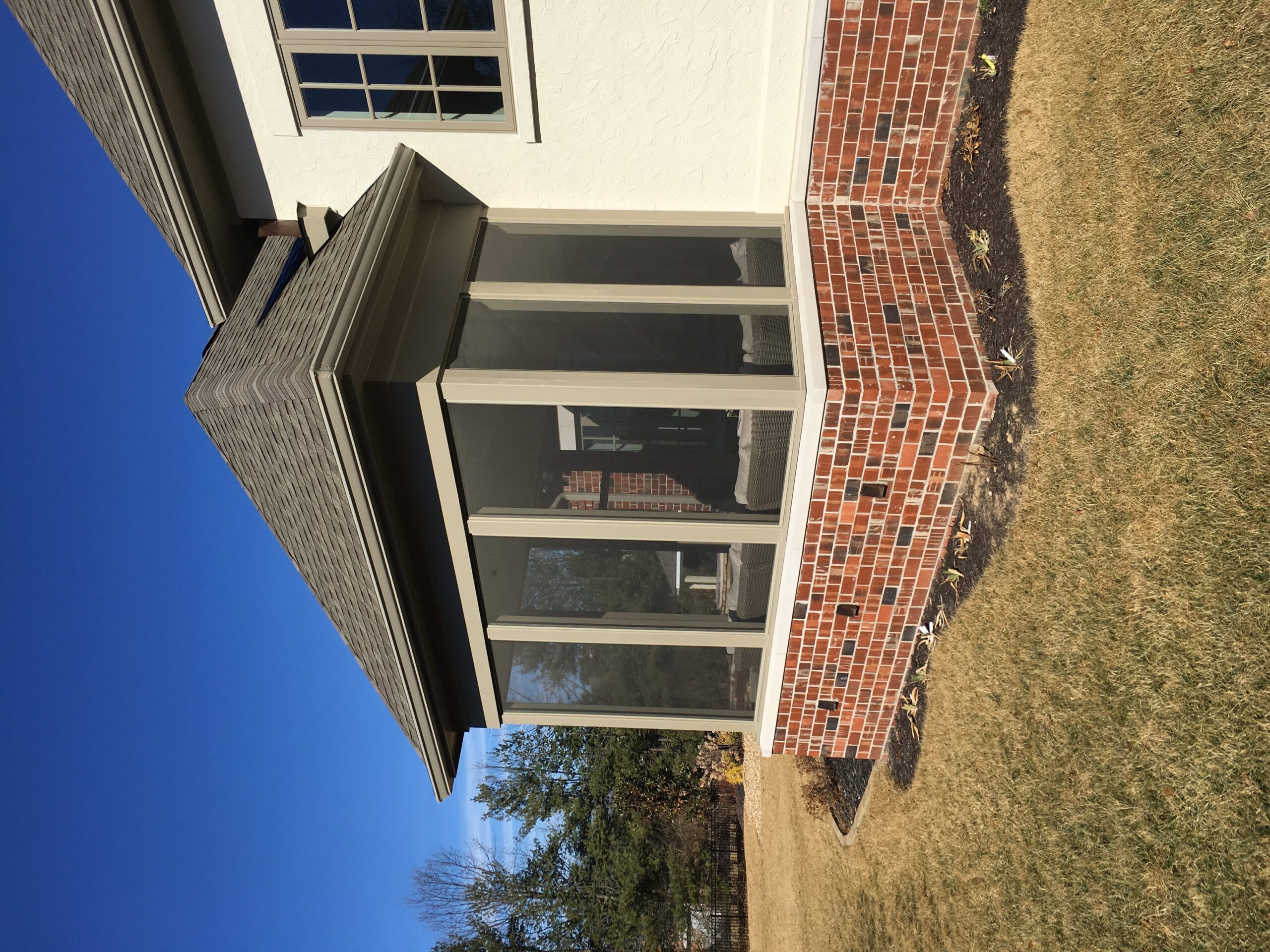 screen-frame-hidden-on-wall-broadview