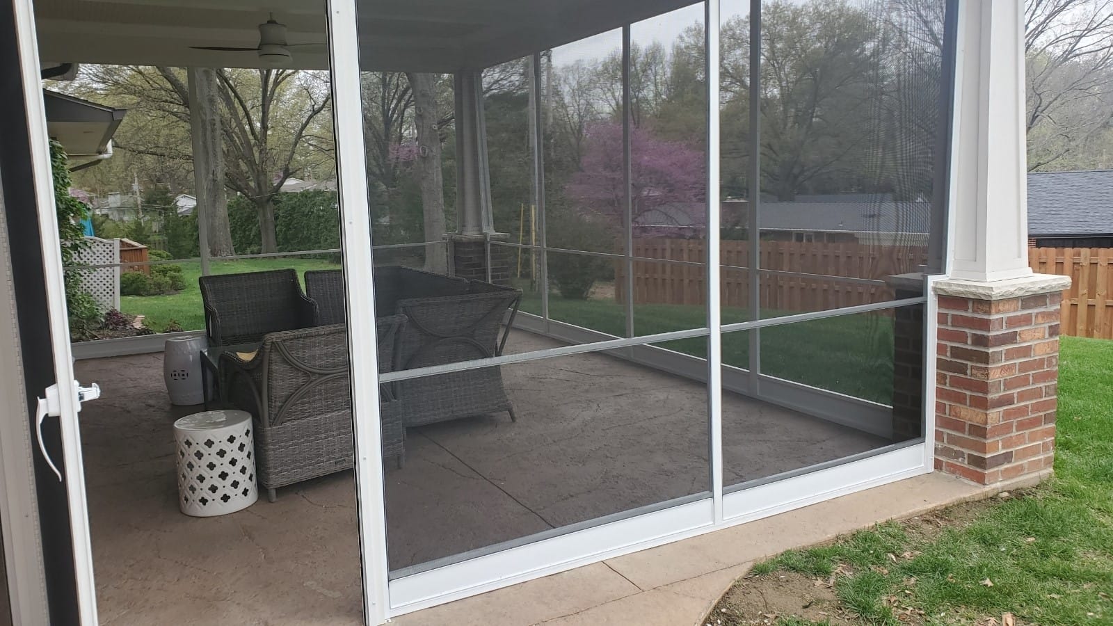 screen-porch-notched-panels-pca-screen-door